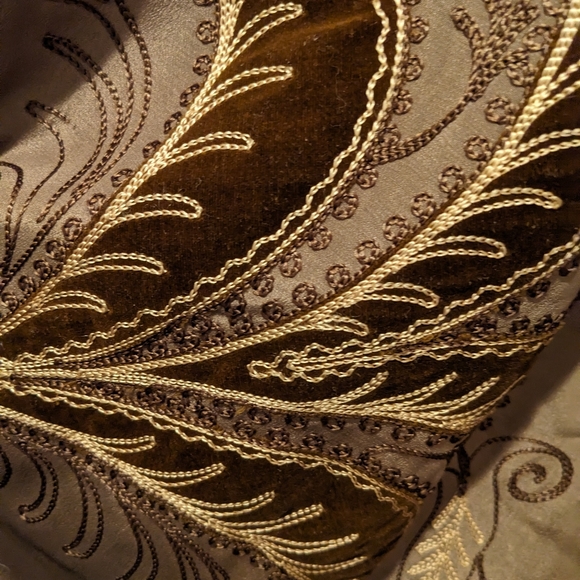 Brown mink coat.  Inherited from my family - Picture 7 of 8